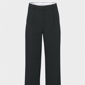 Aritzia Effortless Pant